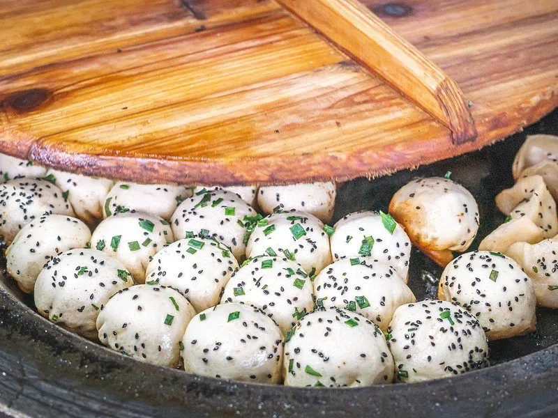 Shanghai Evening Street Food + Huangpu River Cruise Tour, Shanghai