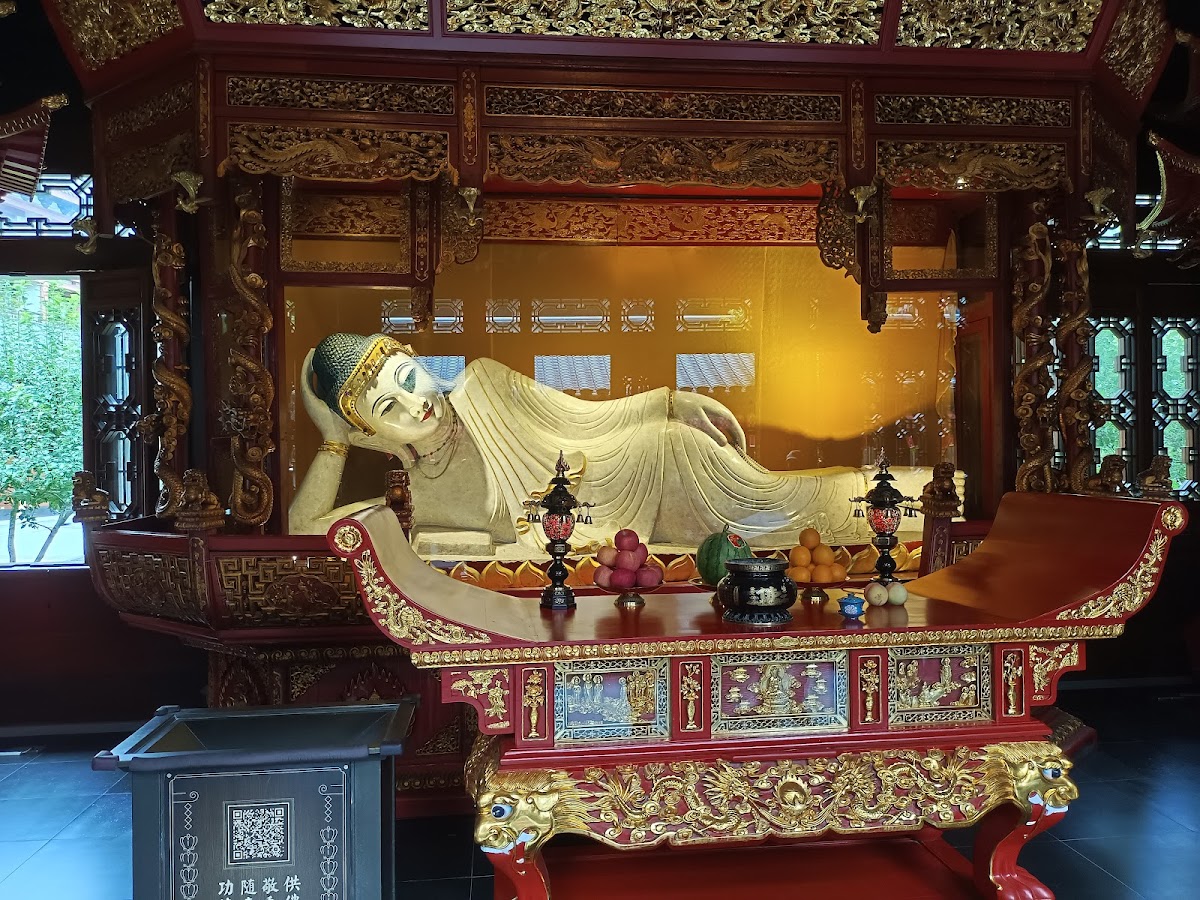 Jade Buddha Temple — photo 2