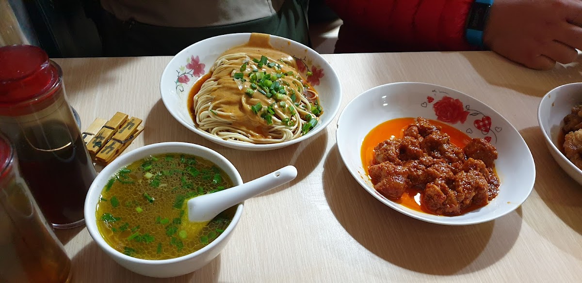 Wei Xiang Zhai, Shanghai